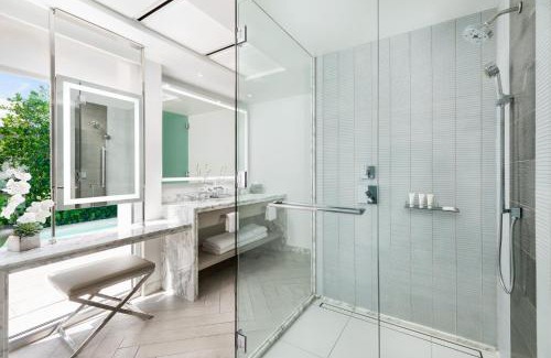 Uptown - Upper Duval Complejo | H2O Suites- Adults Only