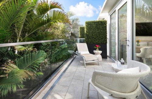 Uptown - Upper Duval Complejo | H2O Suites- Adults Only