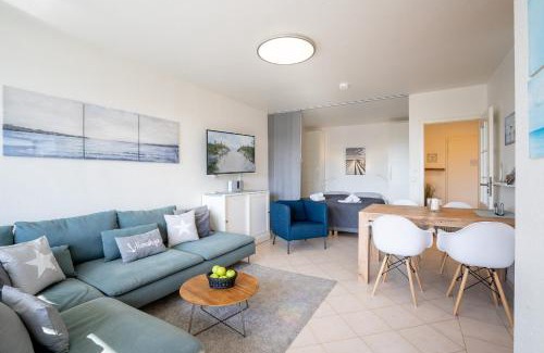 Scharbeutz Apartamento | H3 53 - Hanseat - Außenschwimmbad