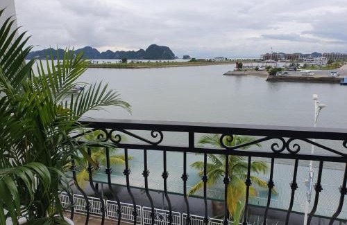 Ha Long Hotel | Ha Long Bay Tuần Châu Hotel