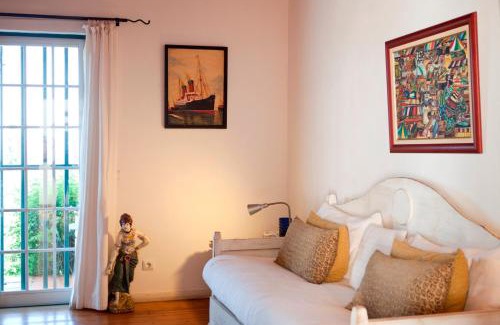 Nossa Senhora da Anunciada Casa | Ha Mar ao Luar