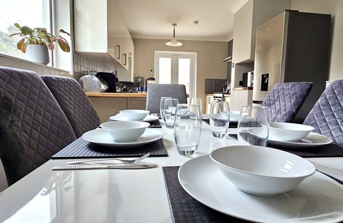 Splott Casa | Habershon by Switchback Stays