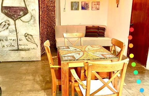Esterito Casa | Habitación #4 a dos cuadras del malecón