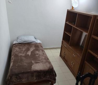 Celaya Casa | Habitación céntrica Alameda