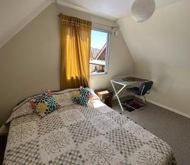 Talca Casa | Habitación cama 2 P, en zona residencial cerca Mall plaza, UCM, Casino Talca