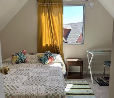 Talca Casa | Habitación cama 2 P, en zona residencial cerca Mall plaza, UCM, Casino Talca