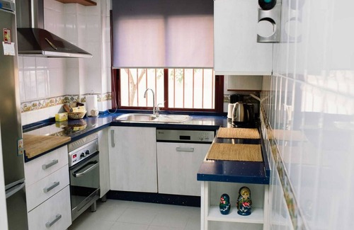 Arroyo de la Miel Apartamento | HABITACIÓN CON BAÑO Y BALCÓN PRIVADO
