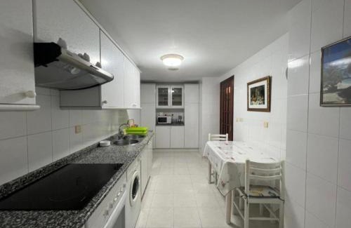La Coruna Casa | Habitación con baño privado en Coruña ciudad