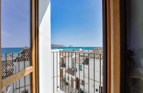 Altea Apartamento | Habitación con balcón y vistas al mar - Encanto y tranquilidad