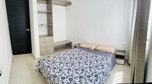 Centro Casa | Habitación con cama matrimonial