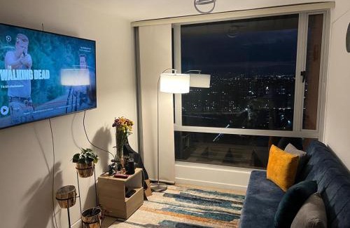 Fontibon Casa | Habitación con vista de la ciudad en Fontibón