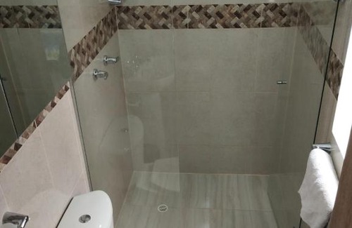 Sabaneta Casa | Habitación doble con baño privado