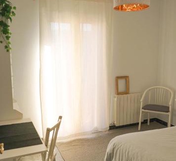 Torrelles de Foix Casa | Habitación doble con Balcón