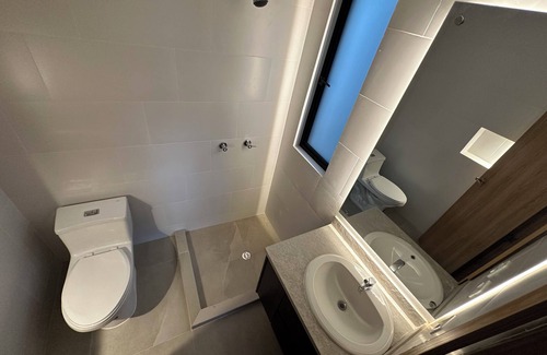 Miraflores Apartamento | Habitación Estudio en las faldas del volcán pichincha