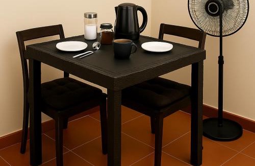 Víctor Larco Herrera Cama Y Desayuno | Habitación frente a centro comercial