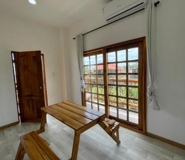 Montañita Apartamento | Habitación familiar #10 cerca de la playa- wanderlust