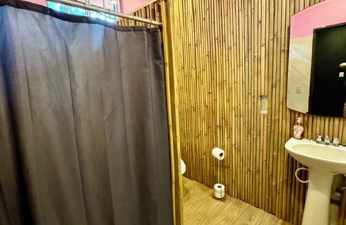 El Tunco Cabina | Habitación Frente al Mar en Playa El Tunco Surf Spots La Bocana y EL Sunzal