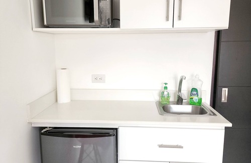 San José Apartamento | Habitación independiente #2 , entre Airport y SJ, privada