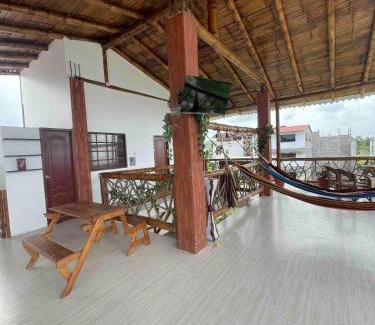 Montañita Casa | Habitación matrimonial con vista al mar-wanderlust