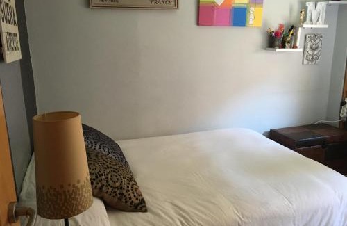 Las Fuentes Apartamento | Habitación particular,baño compartido