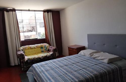 Distrito de Cerro Colorado Casa | Habitación Privada con baño privado