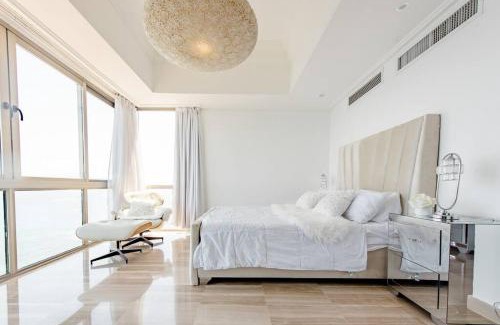 San Geronimo Apartamento | Habitación Privada con vista al mar Ámbar, Malecon Santo Domingo