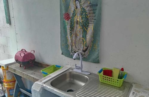 Celestún Casa | Habitación sencilla en la Casa del Colibrí
