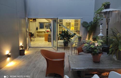 Feria Casa | Habitación y baño en planta independiente en centro de sevilla