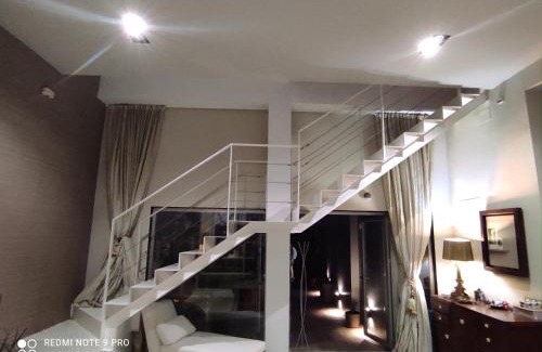 Feria Casa | Habitación y baño en planta independiente en centro de sevilla