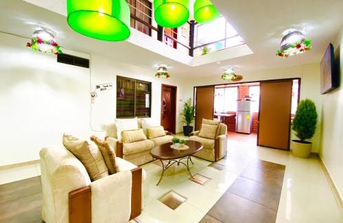 Baños de Agua Santa Hotel | Habitaciónes Matrimoniales en Baños de Agua Santa con baño privado