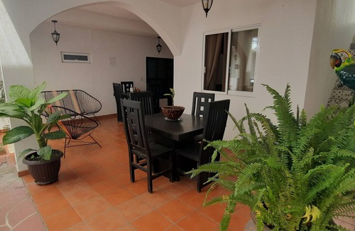Centro de Querétaro Apartamento | Habitación para descanso, aceptamos mascotas. (A 15 min del Centro de Queretaro)