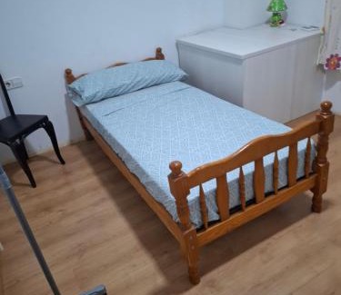 Guarroman Casa | Habitacion cama sencilla