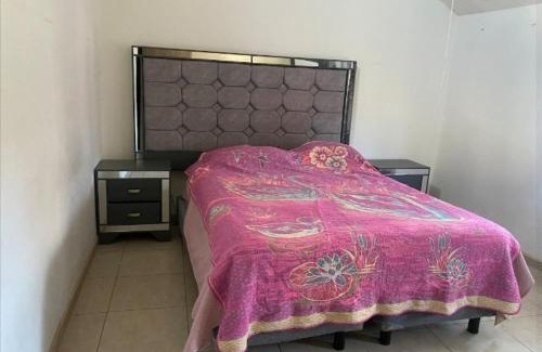 León Casa | Habitacion sencilla en zona céntrica