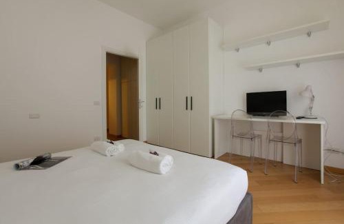 Porta Venezia Apartamento | HACCA COLLECTION 3-BR Oasis in Porta Venezia