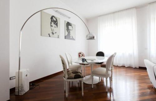 Porta Venezia Apartamento | HACCA Collection - Porta Venezia 3BR