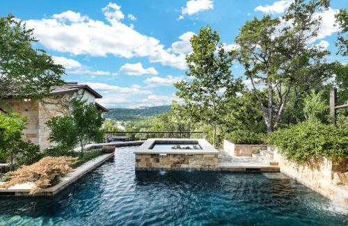 Forest Crest Casa | Hacienda - A Birdy Vacation Rental