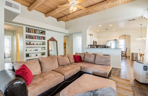 Albuquerque Casa | Hacienda del Sueño - 3 bedroom
