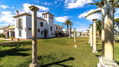 Marchena Villa | Hacienda El Corchuelo