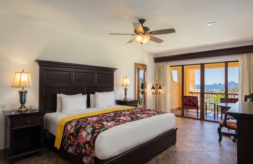 Los Cabos Hotel | Hacienda Encantada Resort & Residences