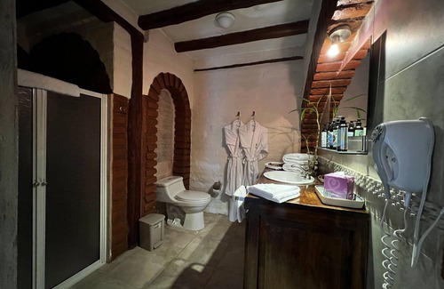Pifo Hotel | Hacienda Jimenita Wildlife Reserve