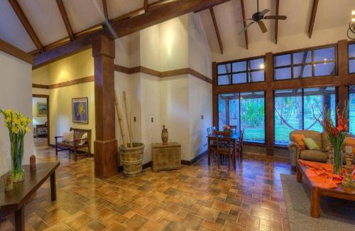 Cañas Hotel | Hacienda La Pacífica Eco-Lodge