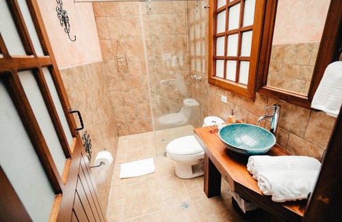 Pifo Hotel | Hacienda Las Cuevas Terra Lodge