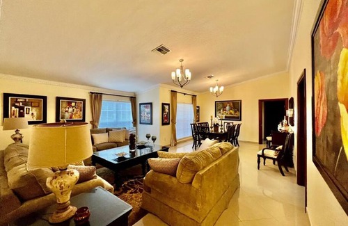 Richmond West Casa | Hacienda Rivas - Stunning 4 BR Villa - Miami
