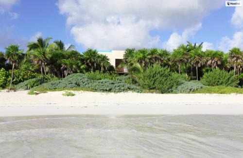Playa Paraiso Villa | Hacienda Sian Kaan- Meals, Cooks & butler included!