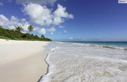 Playa Paraiso Villa | Hacienda Sian Kaan- Meals, Cooks & butler included!