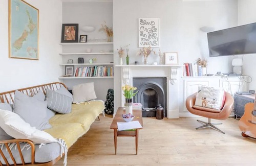 Homerton Apartamento | Hackney 2BR Cozy Getaway with Workspace