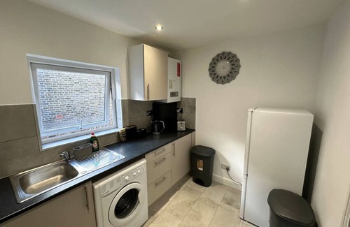 Seven Sisters Apartamento | Hackney Hideout – 3Bed Comfort for Work or Stay