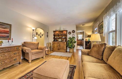 Hadley Casa | Hadley Vacation Rental 24 Mi to Springfield!