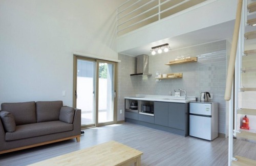 Hwagae Casa | Hadong Huige Stay Pension