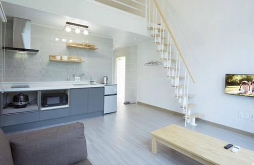 Hwagae Casa | Hadong Huige Stay Pension